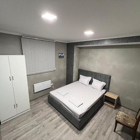Sunny Garden Guest House Ереван Екстериор снимка