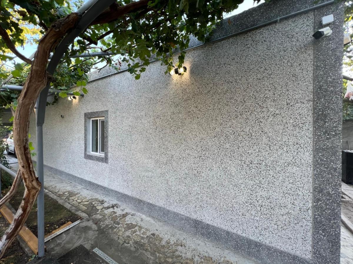 Sunny Garden Guest House Ереван Екстериор снимка